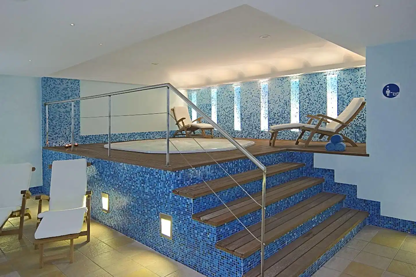 Real Palacio Hallenbad