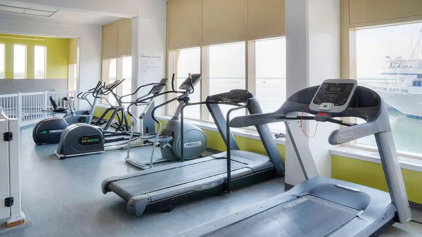 Holiday Inn Kingston - Waterfront Sport und Entertainment