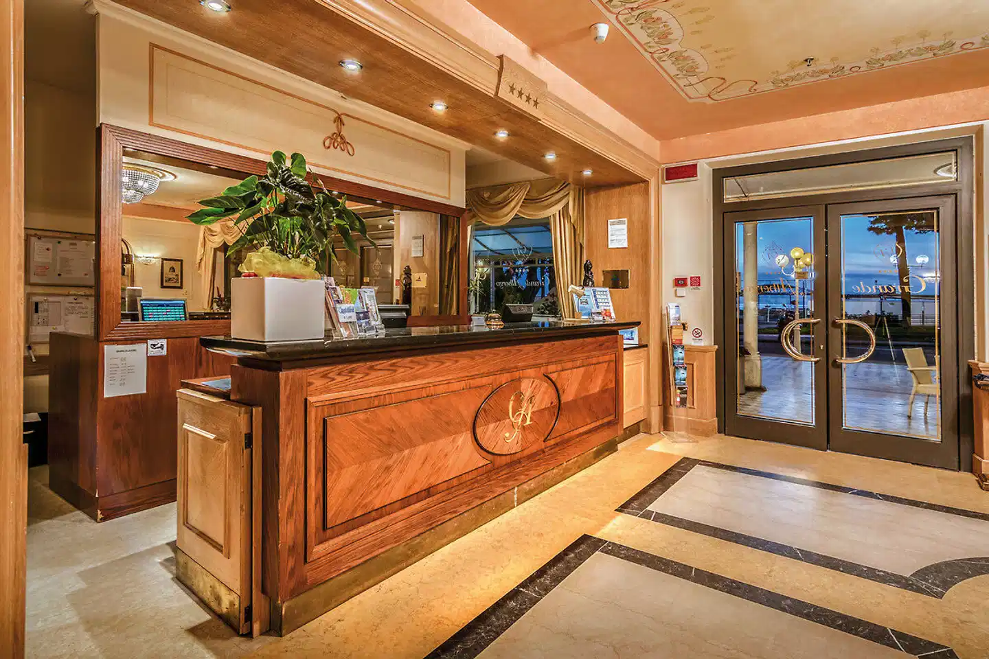 Grand Hotel Rimini & Residenza Parco Fellini Lobby