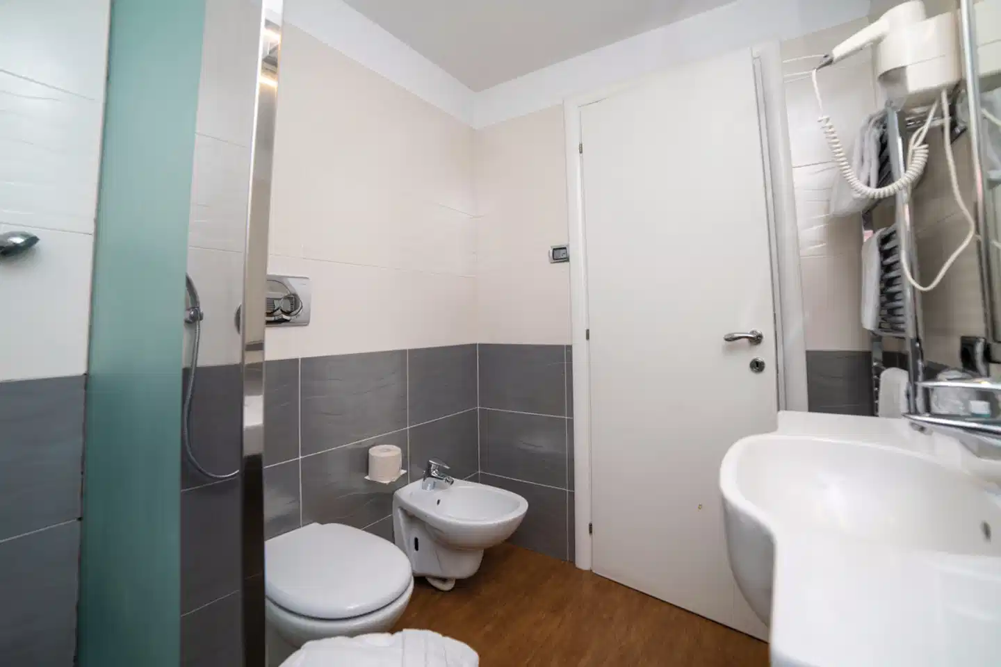 Hotel Montelago Badezimmer