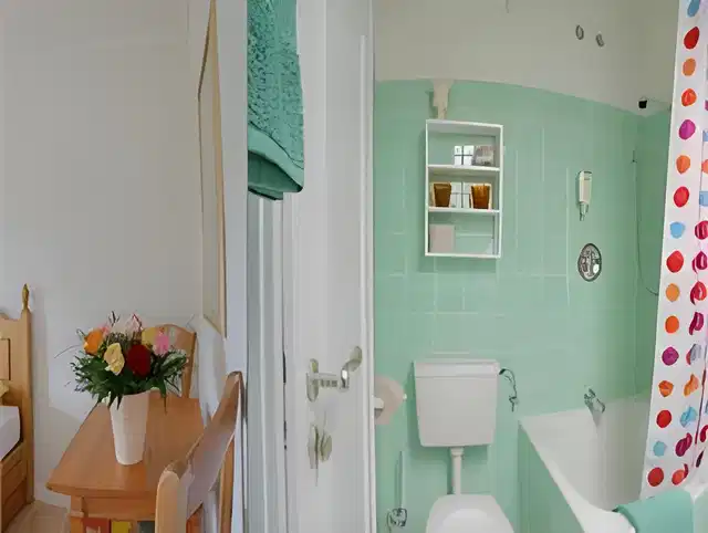 Alpenhof Garnihotel Badezimmer