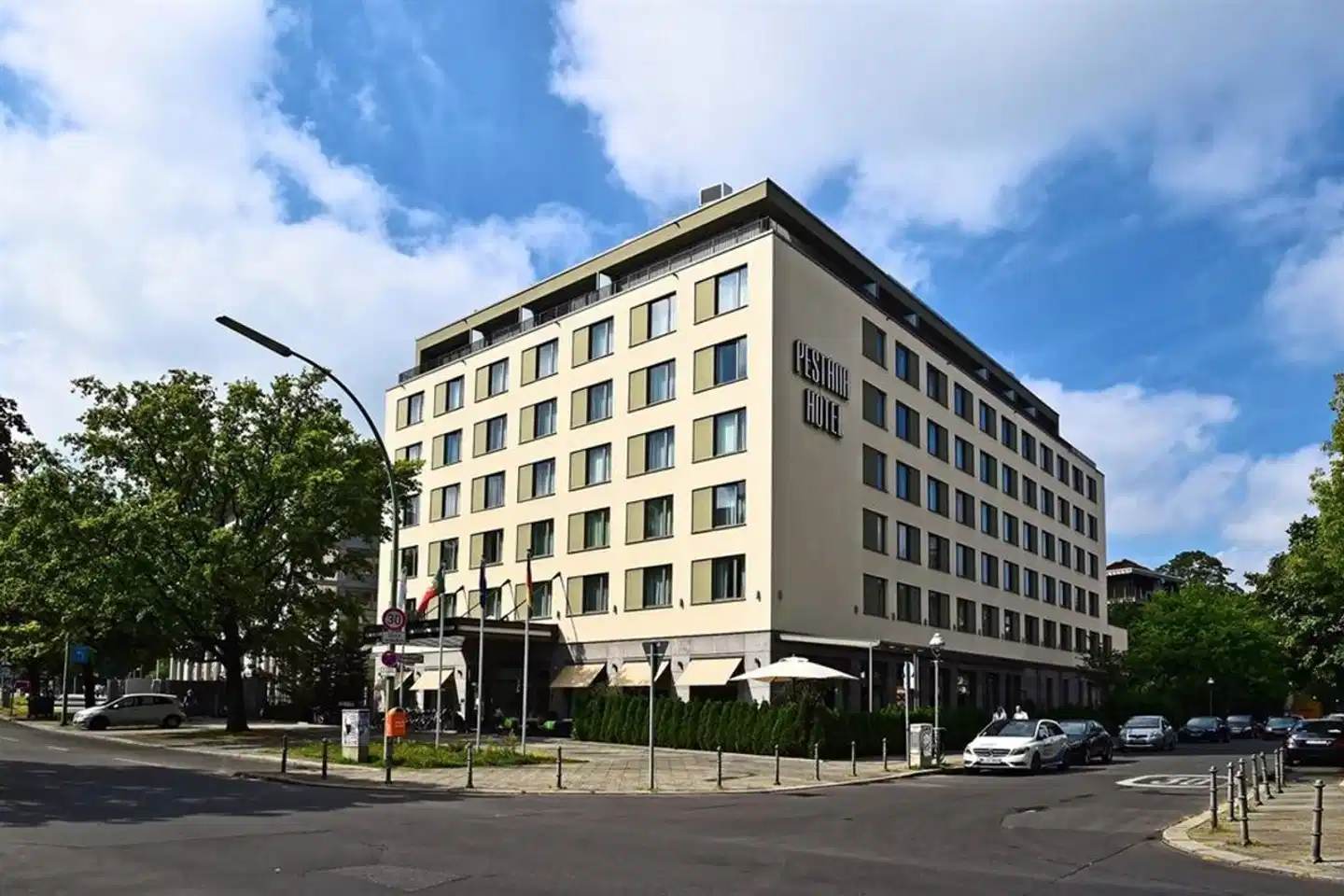 Pestana Berlin Tiergarten Aussenansicht
