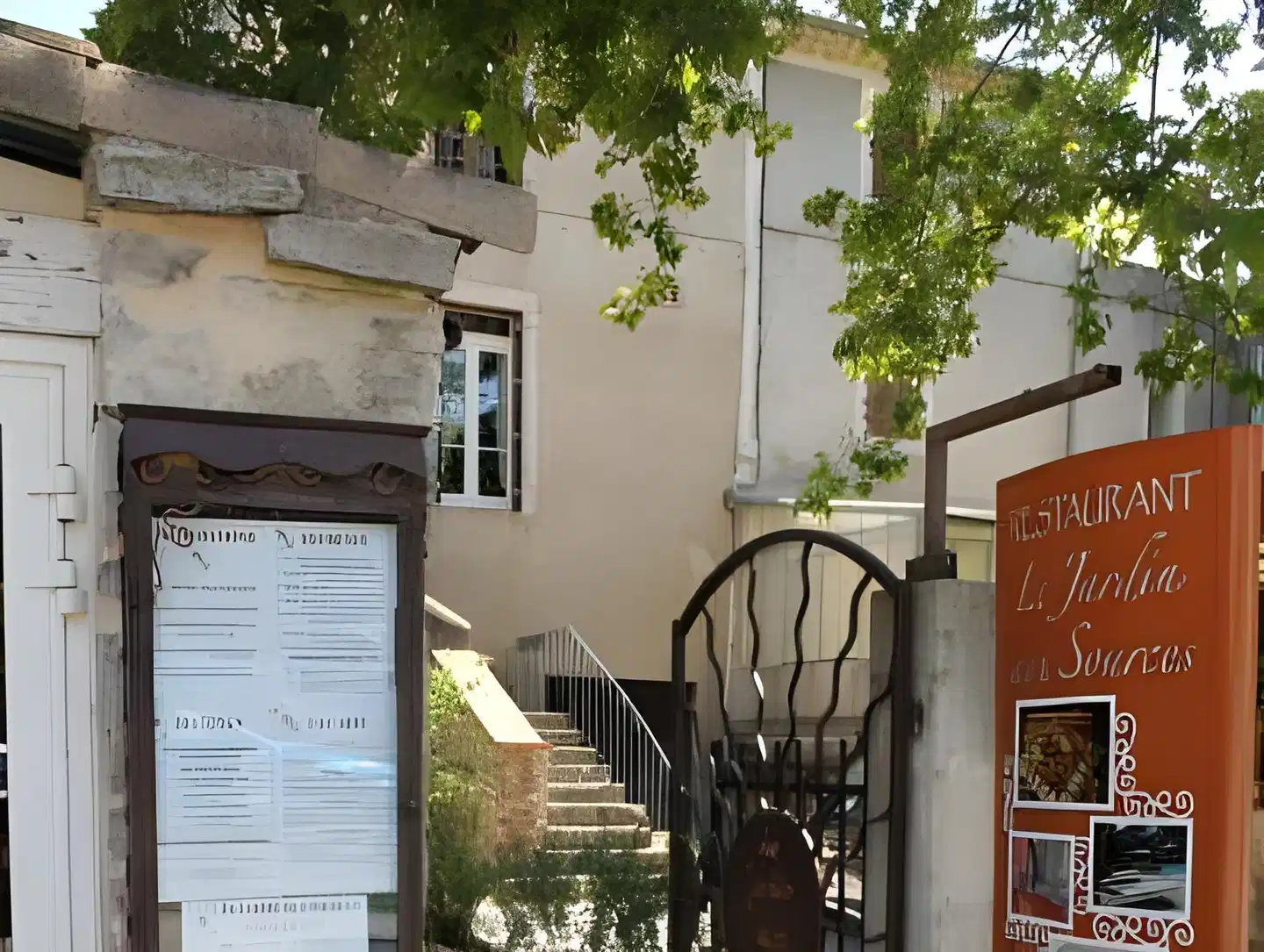 Le Jardin aux Sources Aussenansicht