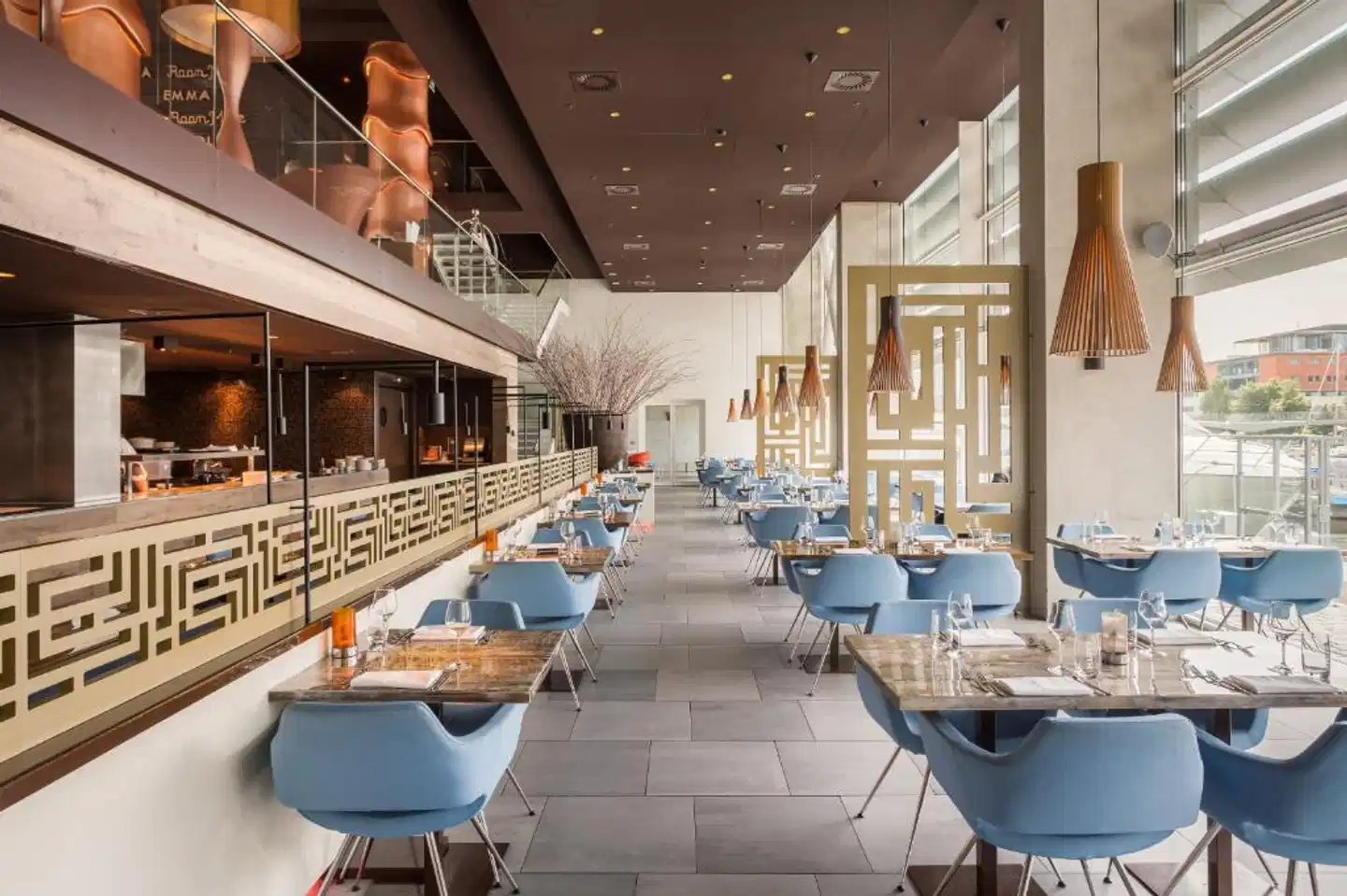 Room Mate Aitana Bar