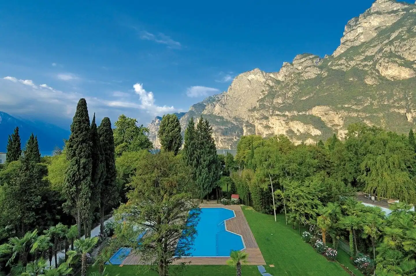 Du Lac et Du Parc Grand Resort Landschaft