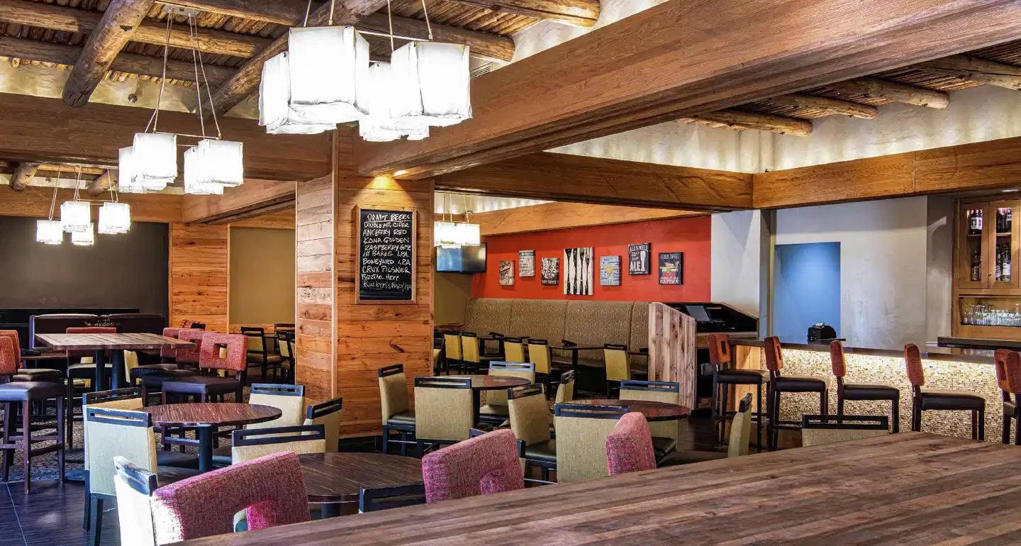 DoubleTree by Hilton Hotel Portland Lobby