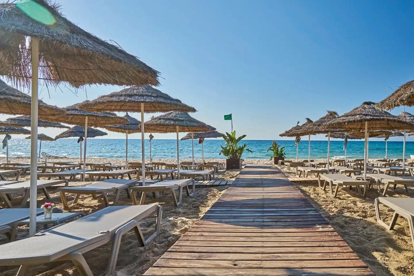 Royal Nozha Beach Strand