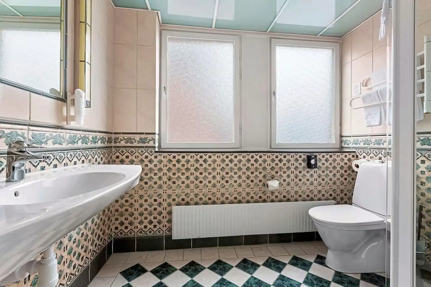 Best Western Kom Hotel Badezimmer