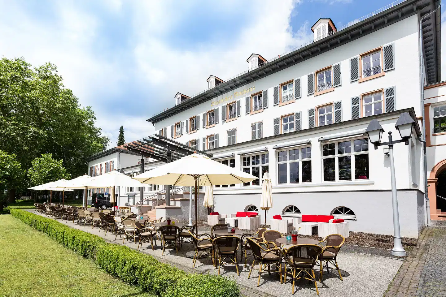 Kurhaus-Hotel Bad Salzhausen Terrasse