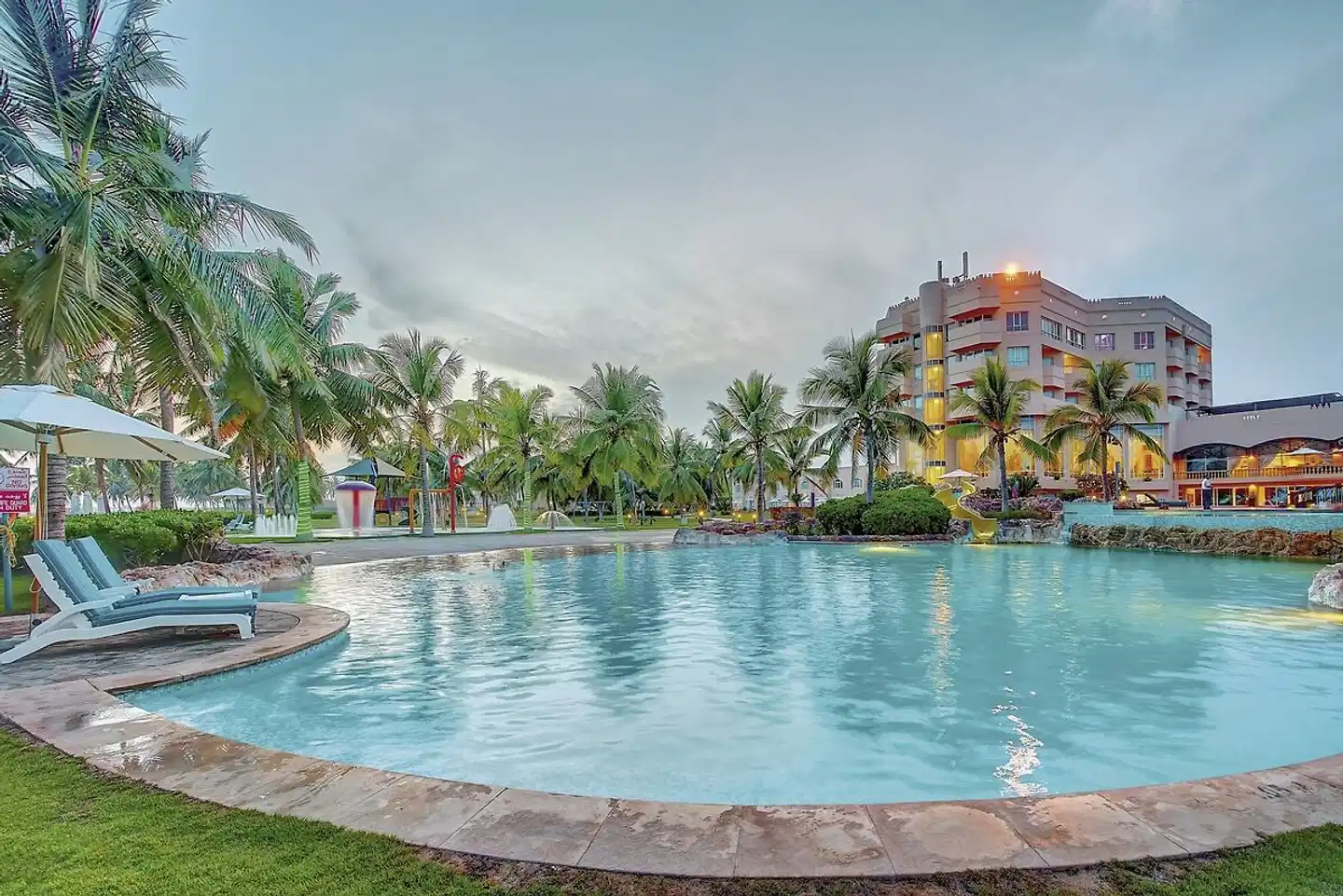 Crowne Plaza Resort Salalah Pool