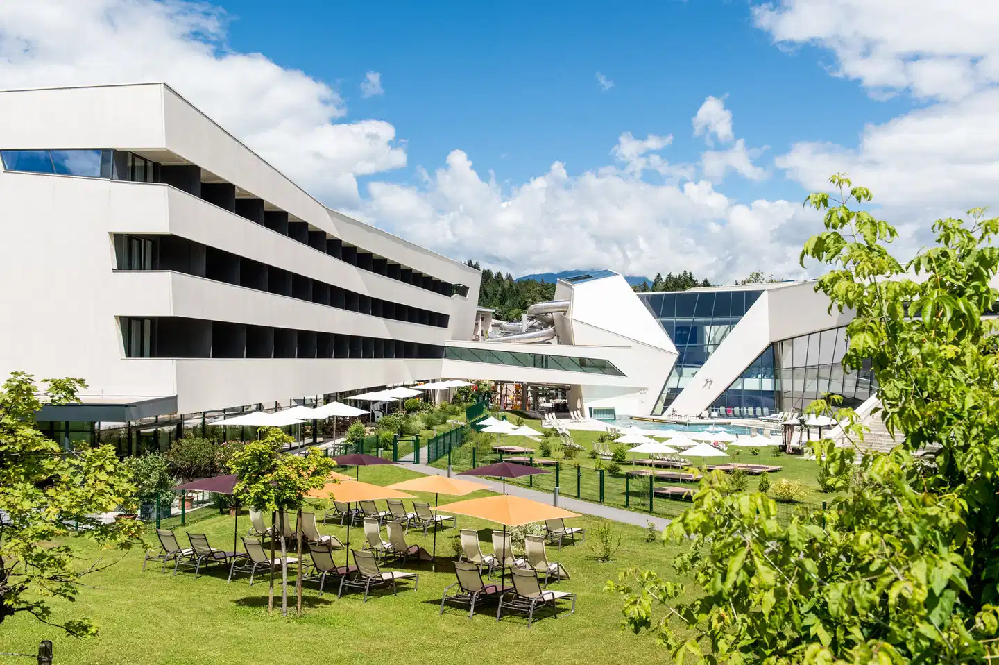 Hotel Karawankenhof - Thermenparadies Aussenansicht