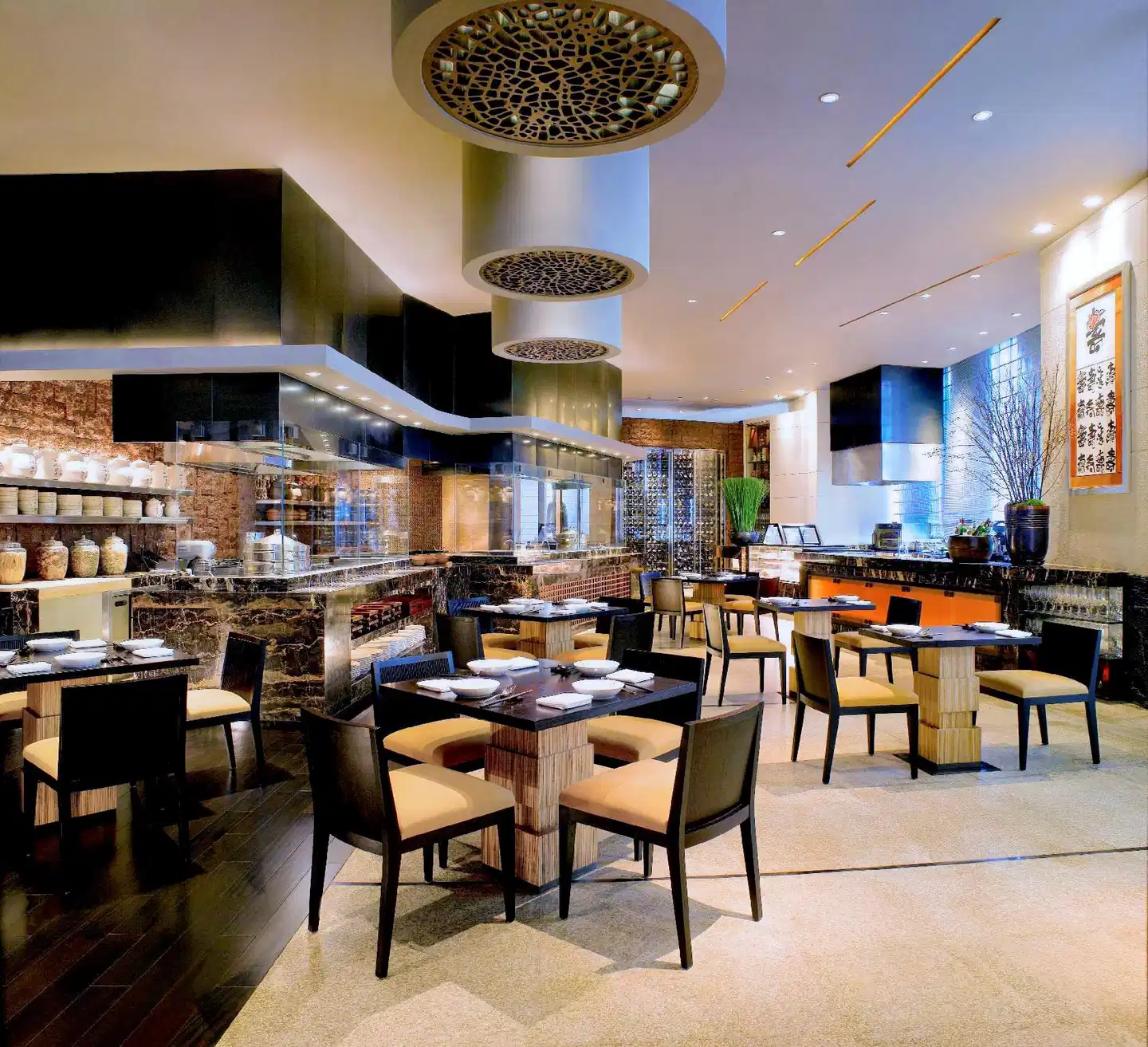 Hyatt on the Bund, Shanghai Restaurant