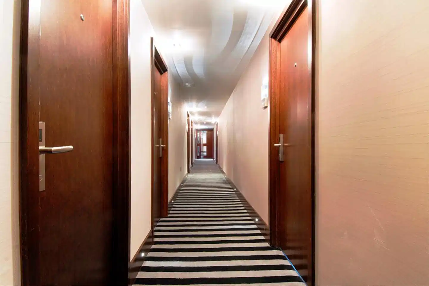 Park Grand London Kensington Lobby