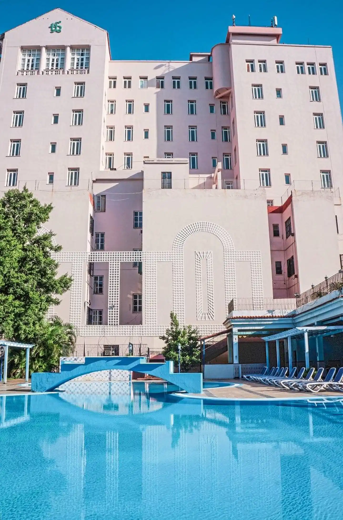 Sevilla Habana Affiliated by Melia Pool