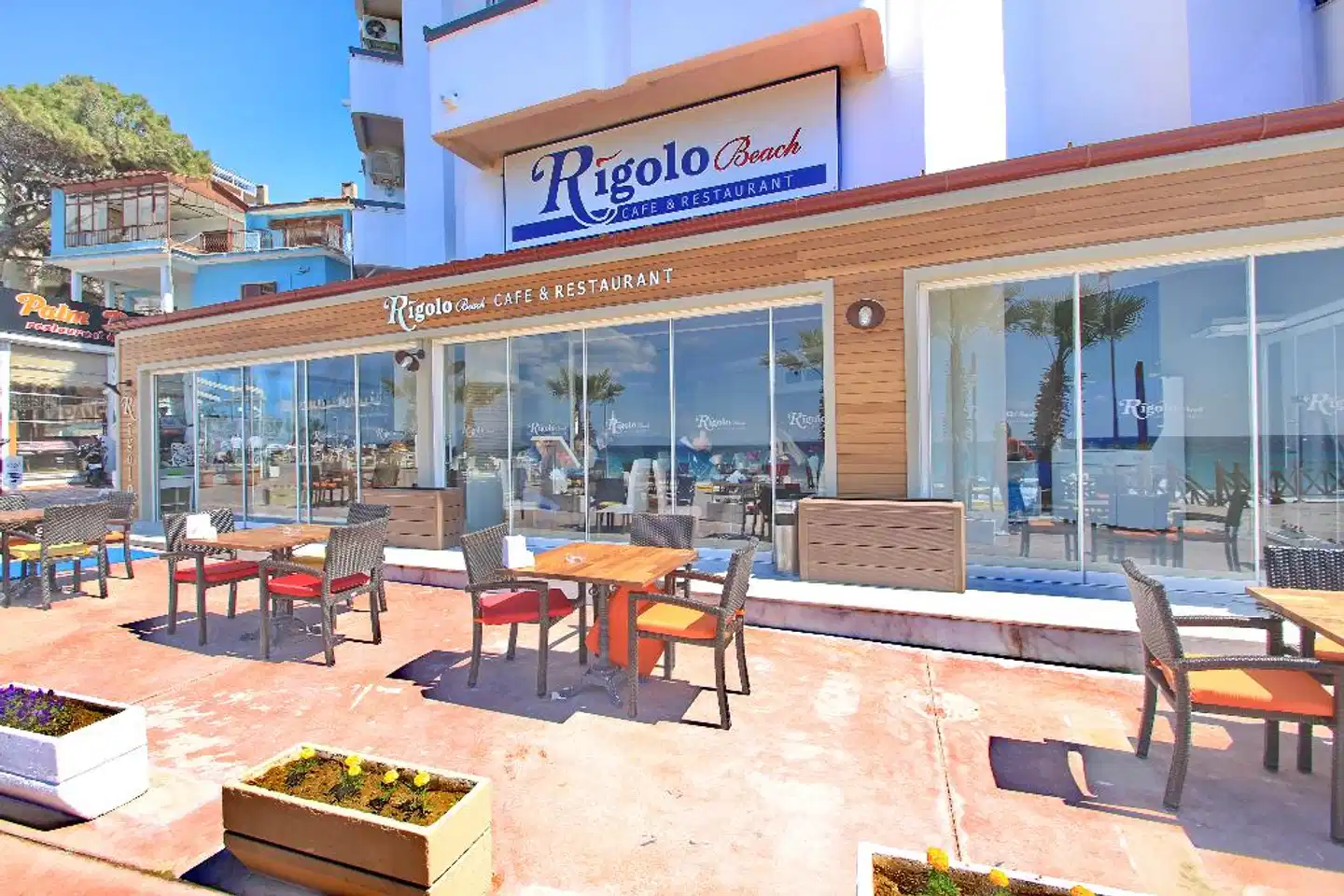 Jura Hotels Ada Beach Bar