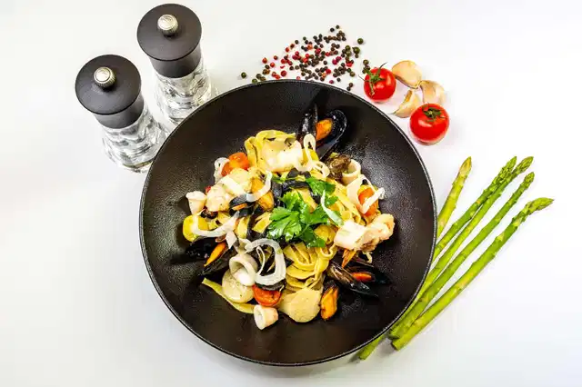 Radisson Blu Hotel, Muscat Restaurant