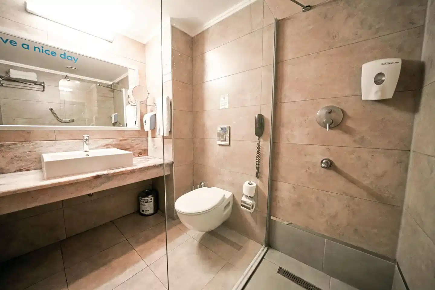 Calimera Hane Garden Badezimmer