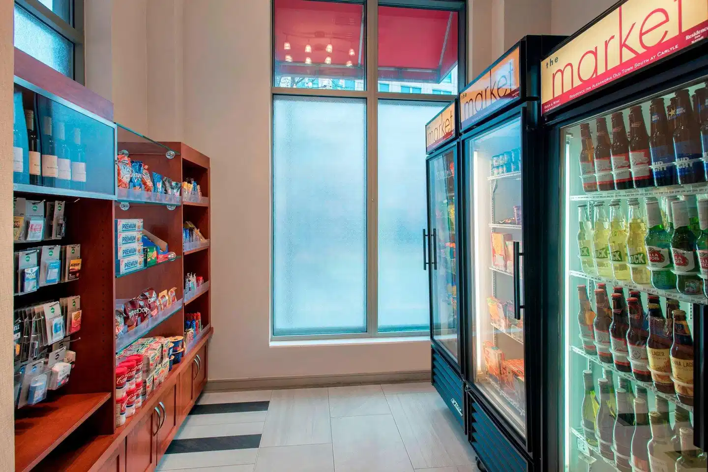 Residence Inn by Marriott Alexandria Old Town South at Carlyle Bar