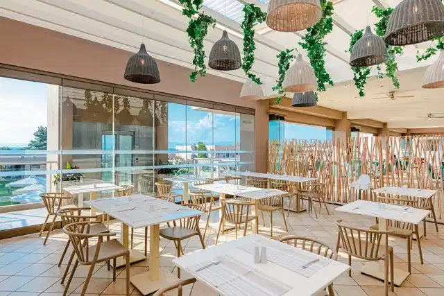 Alea Hotel & Suites Restaurant