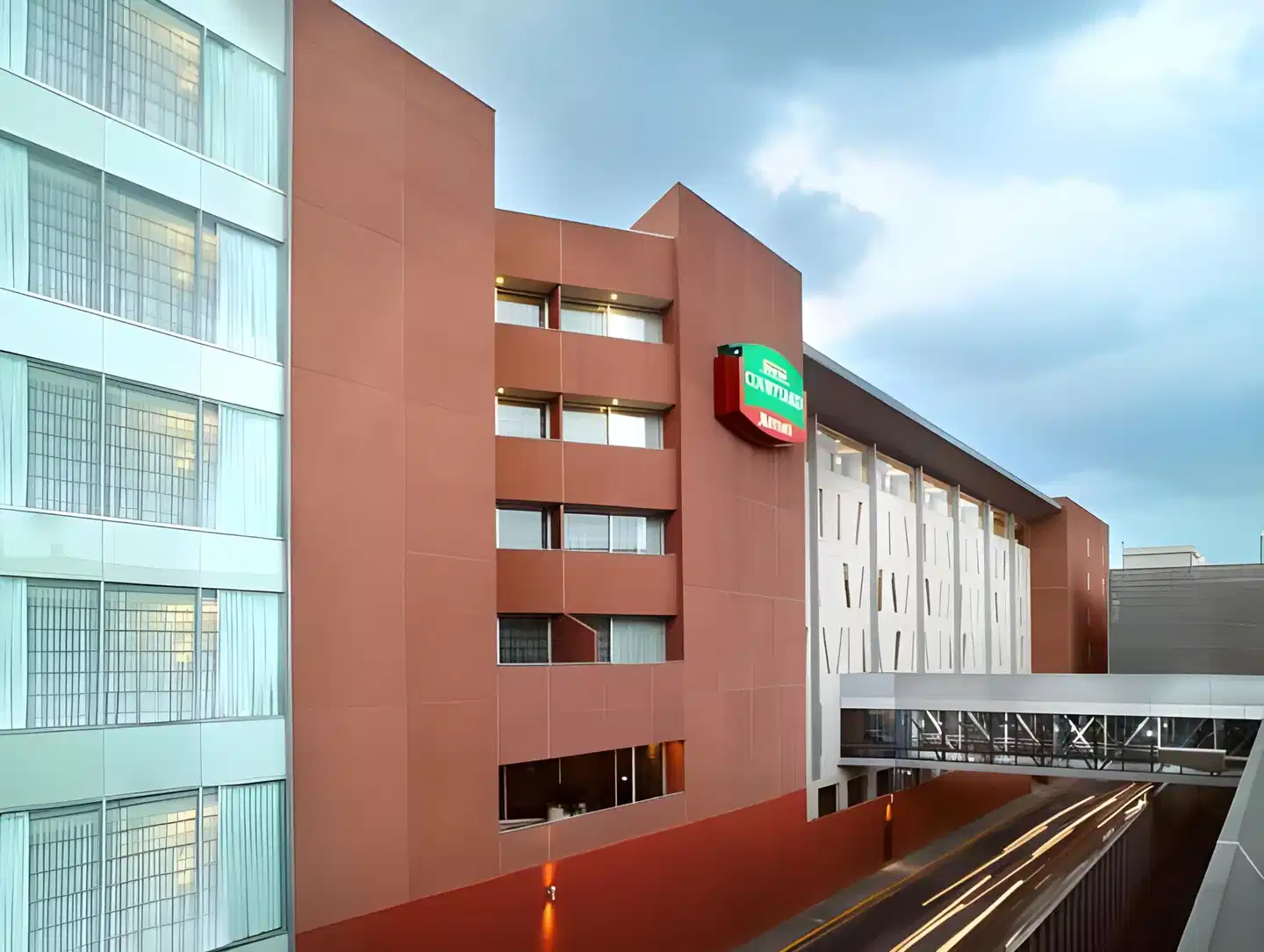 Courtyard by Marriott Mexico City Airport Aussenansicht