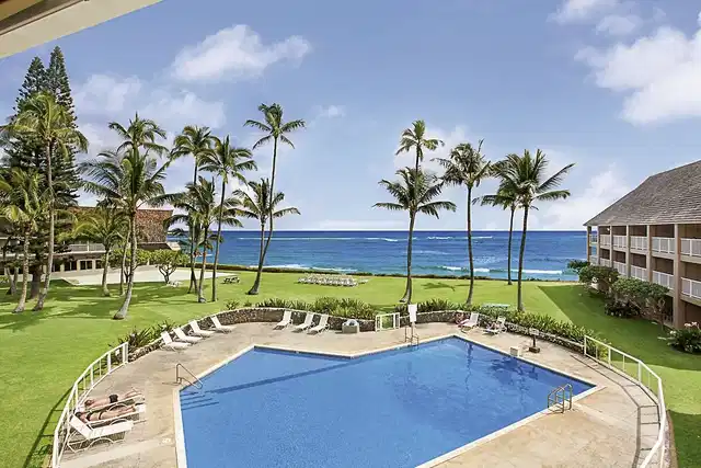 The ISO.Island.Sky.Ocean. Pool