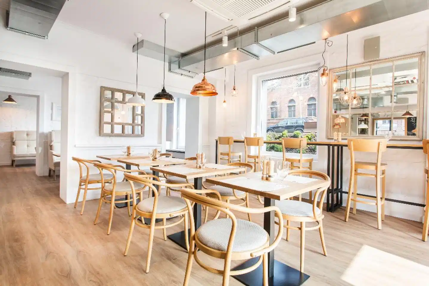 Smart Hotel Restaurant