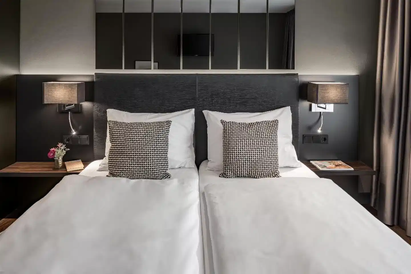 Hotel AMANO Düsseldorf Lobby