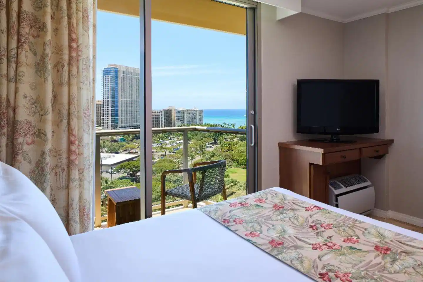 Luana Waikiki Hotel & Suites Wohnbeispiel
