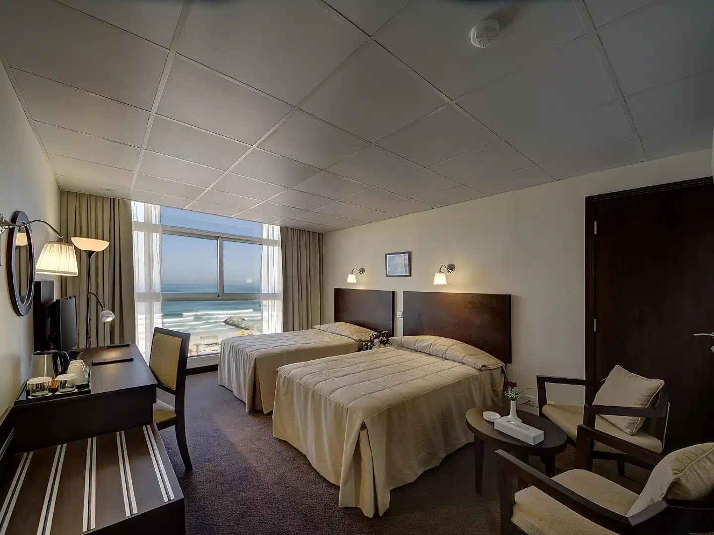 Ajman Beach Hotel Wohnbeispiel