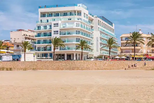 Las Arenas Aussenansicht