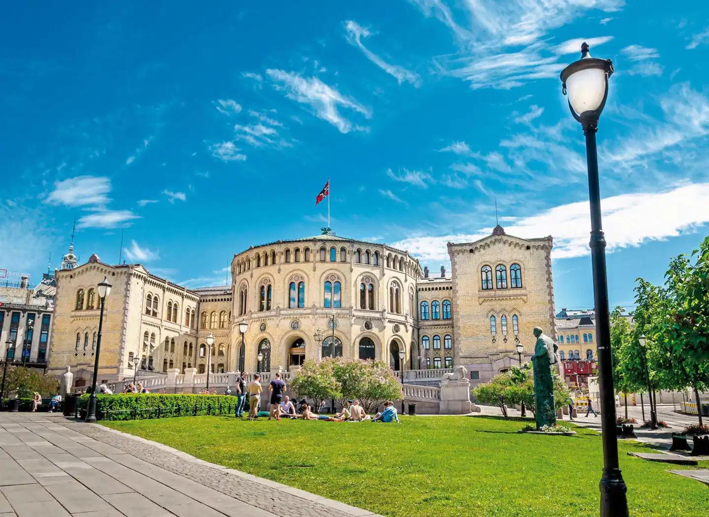 Mit Postschiff und Bahn durch Norwegen Aussenansicht