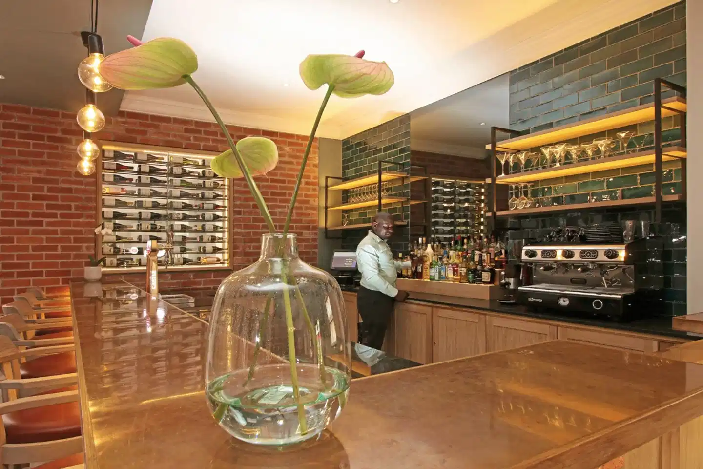 Hollow on the Square Cape Town Bar