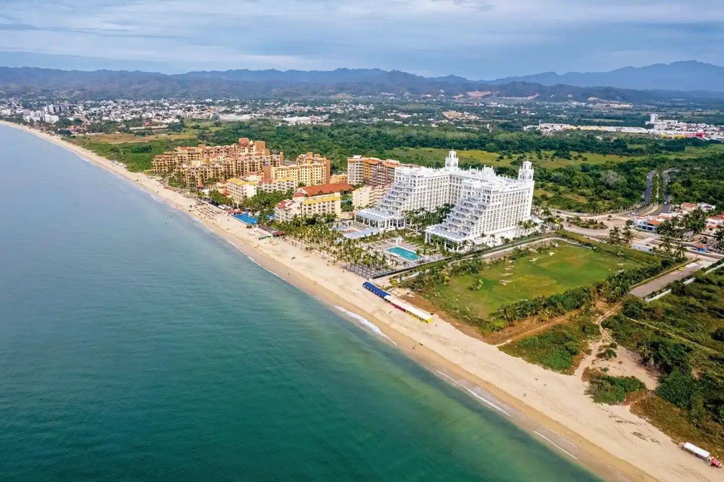 RIU Palace Pacifico Aussenansicht