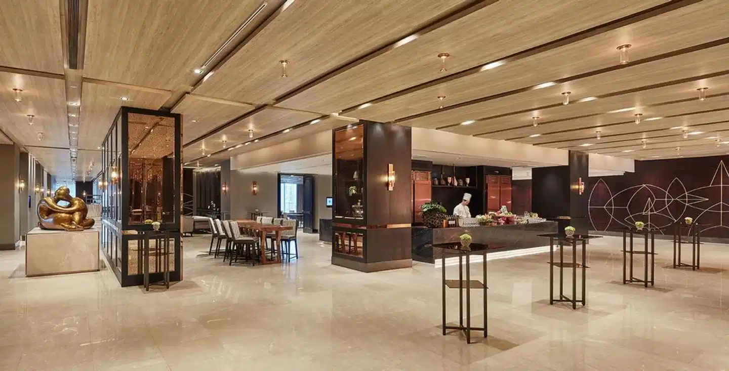 Hyatt Regency Bangkok Sukhumvit Bar