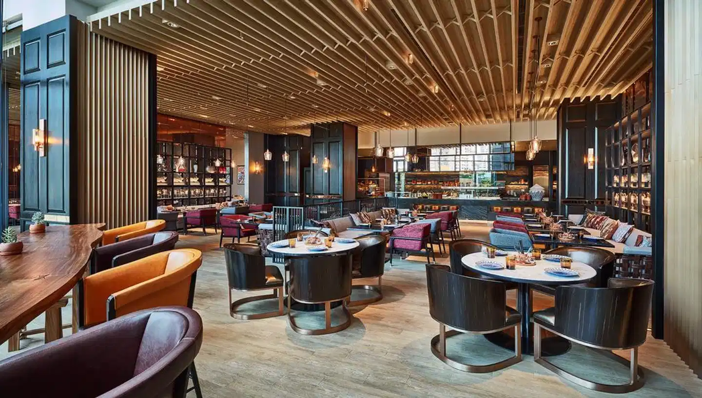 Hyatt Regency Bangkok Sukhumvit Bar