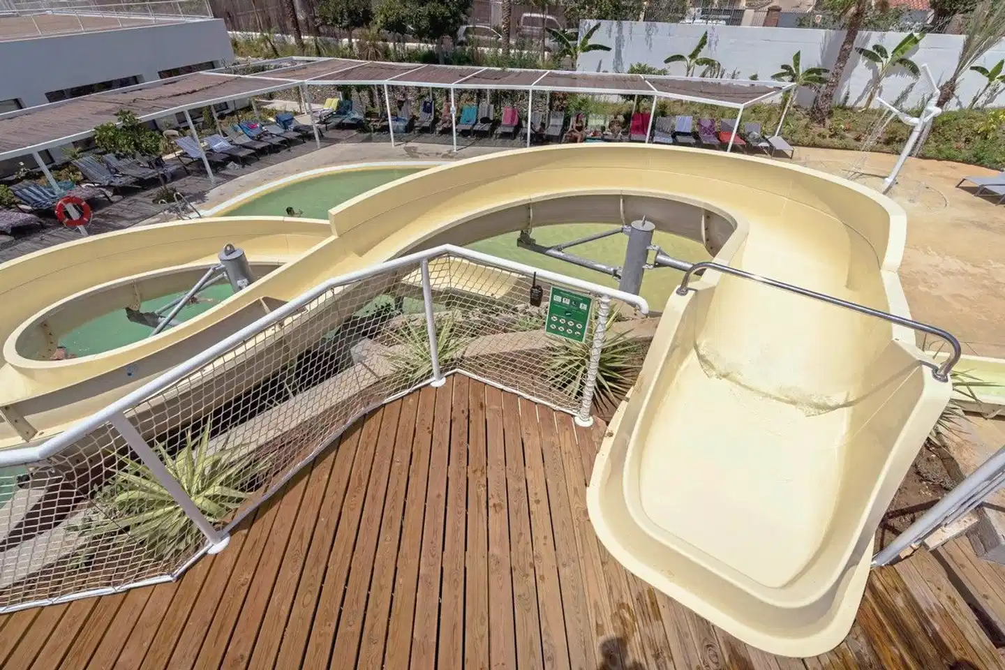 Costa del Sol Glamping Village Terrasse