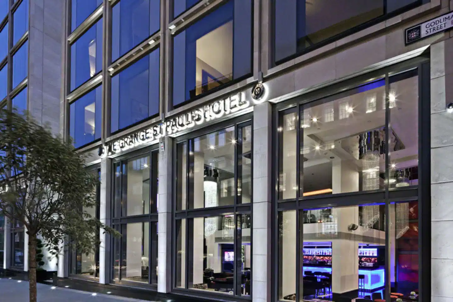 Leonardo Royal Hotel London St. Paul's Aussenansicht