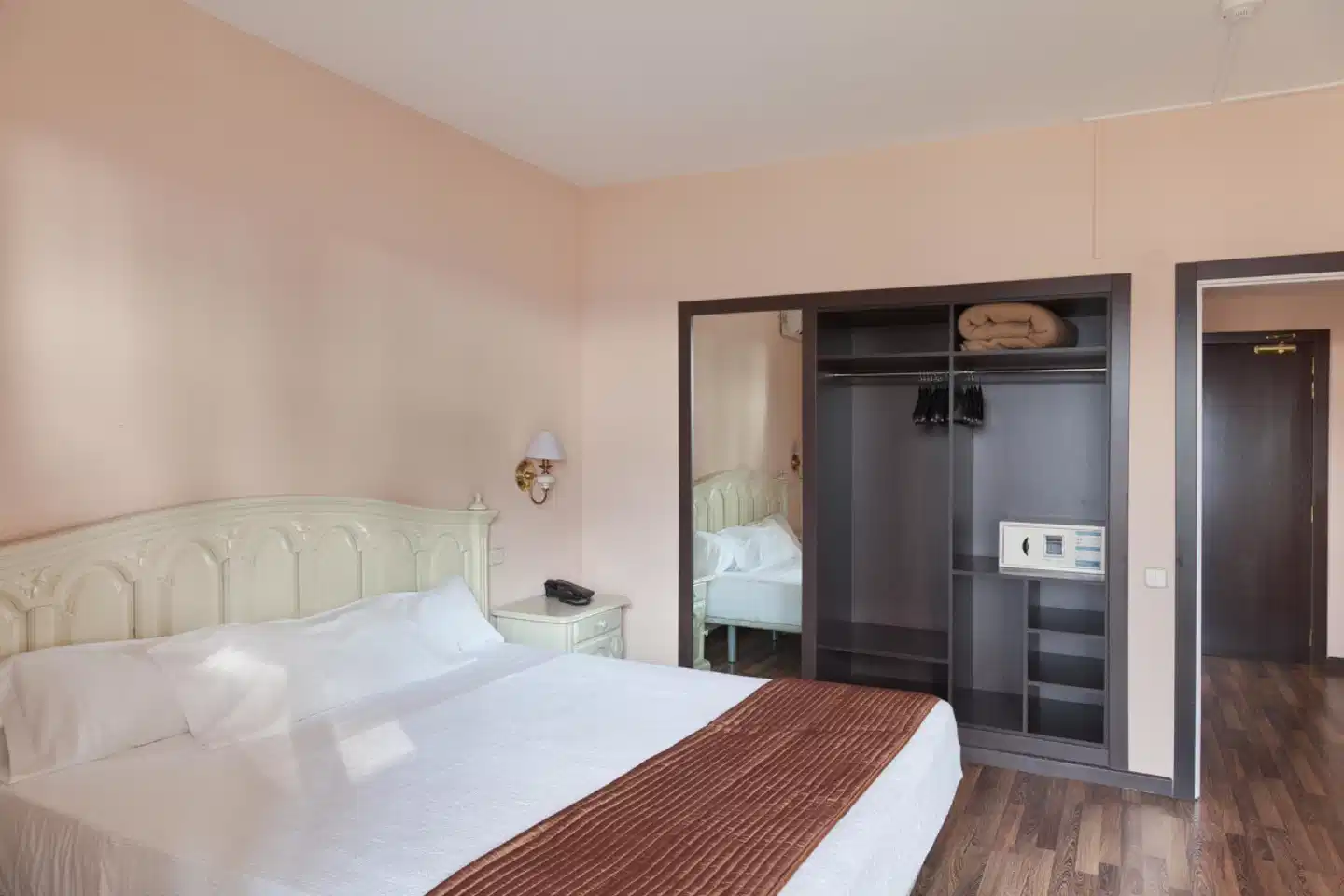 Roger de Flor Seleqtta Wohnbeispiel