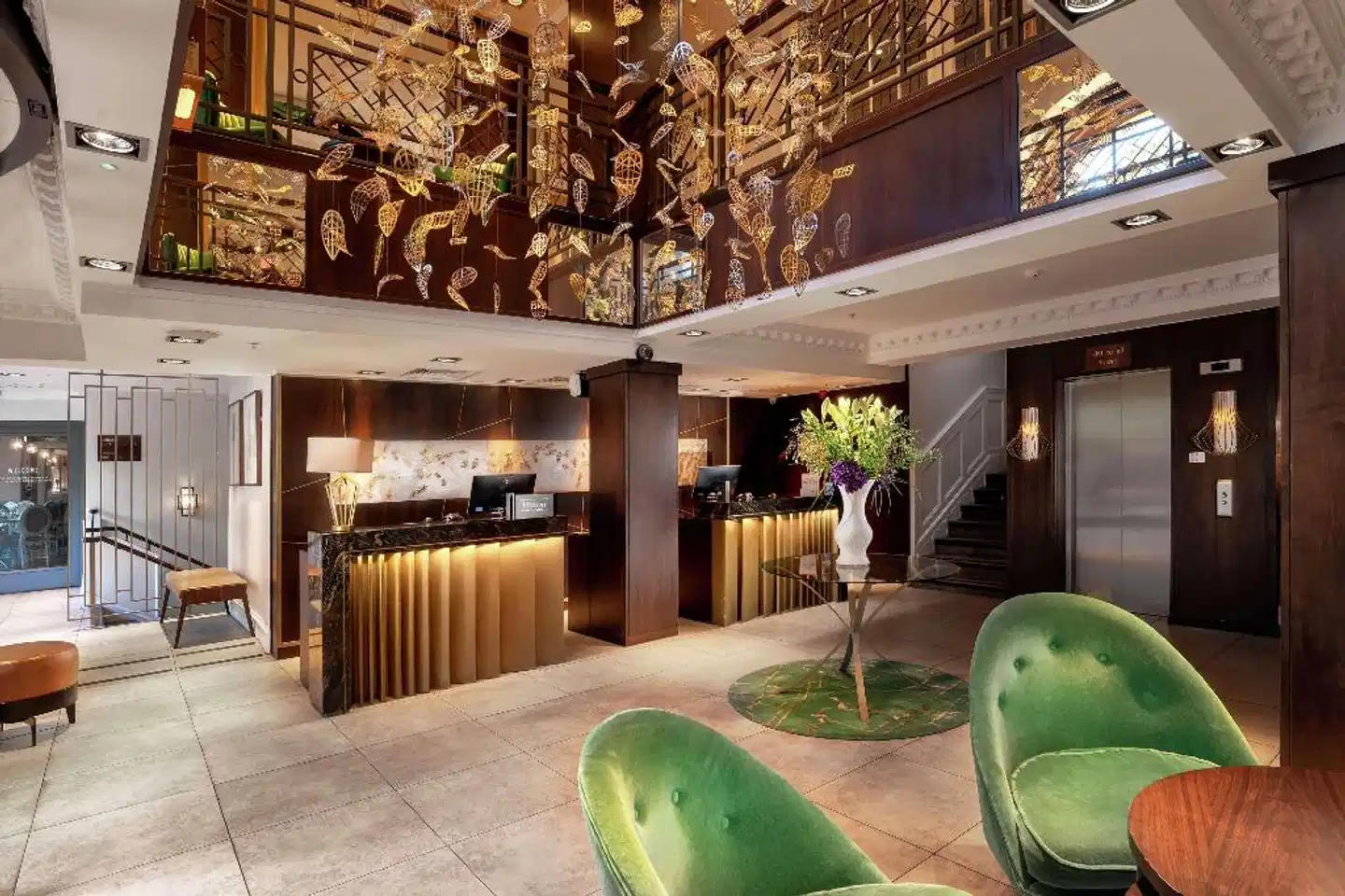 Hilton London Hyde Park Lobby