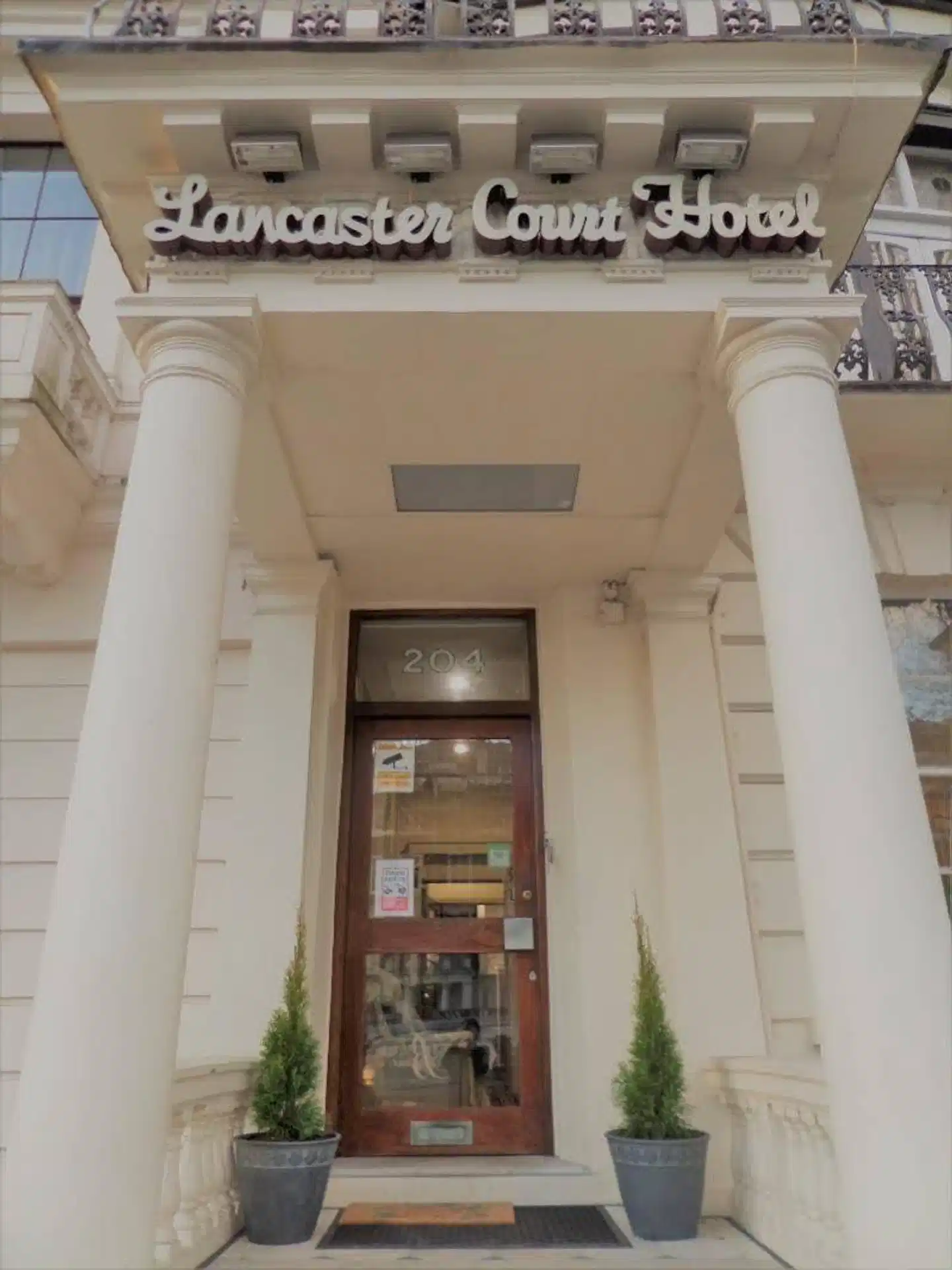 Lancaster Court Aussenansicht