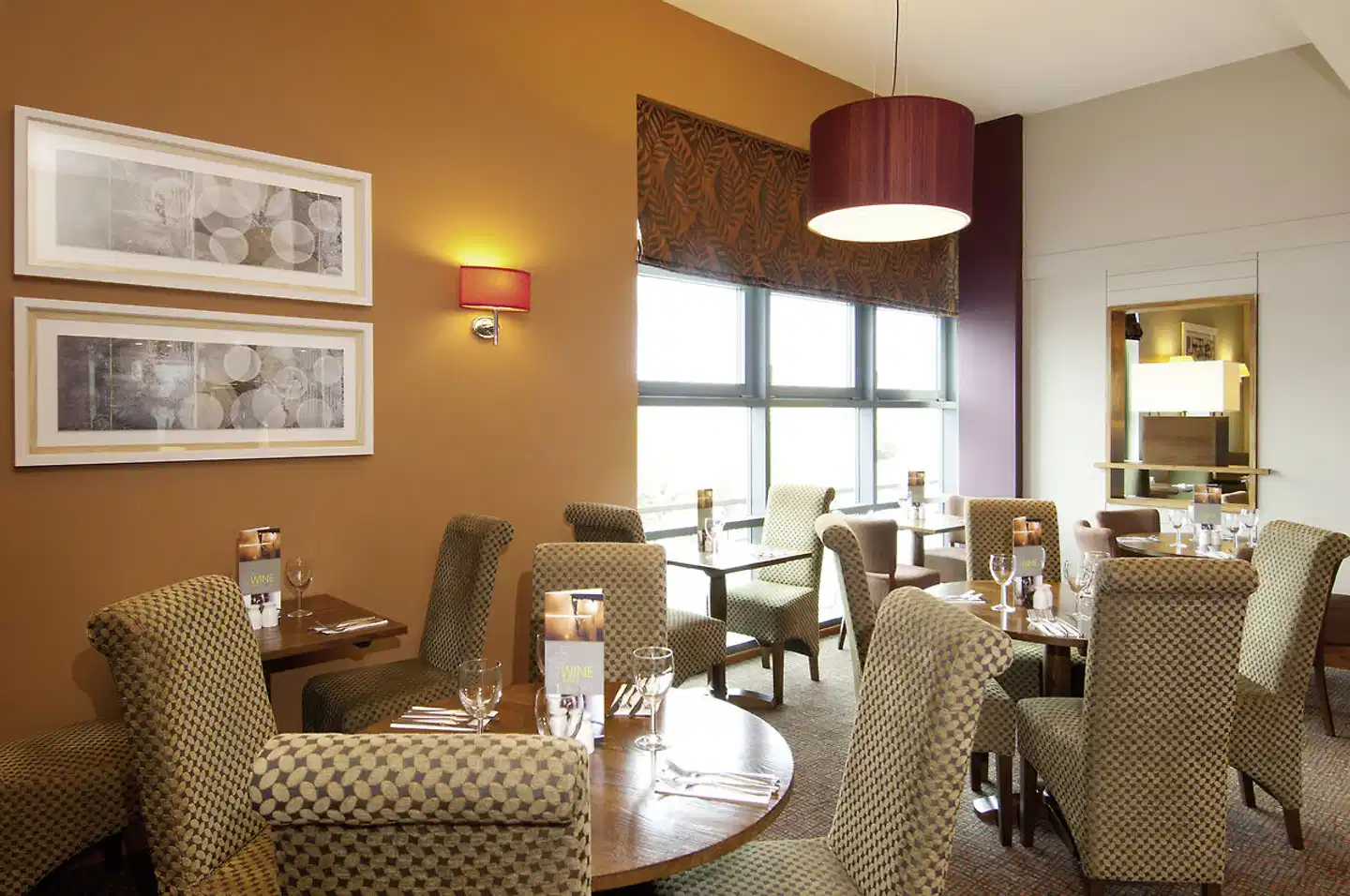 Premier Inn Wimbledon South Restaurant