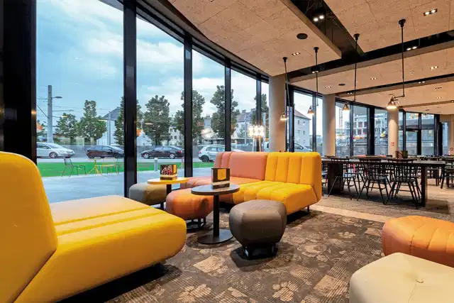 harrys home Salzburg Lobby