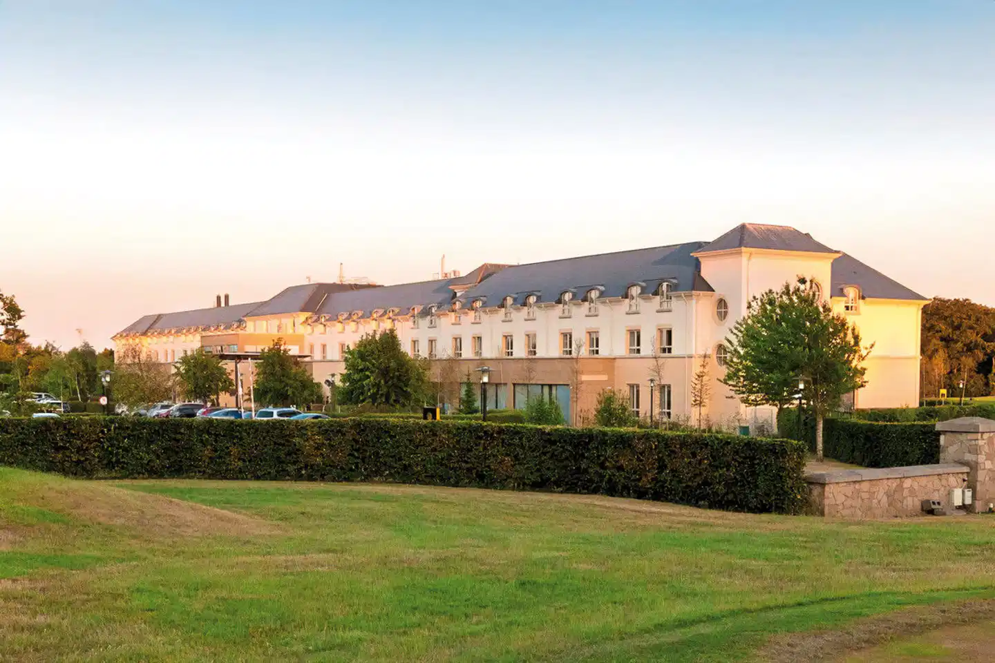 Castleknock Hotel Aussenansicht