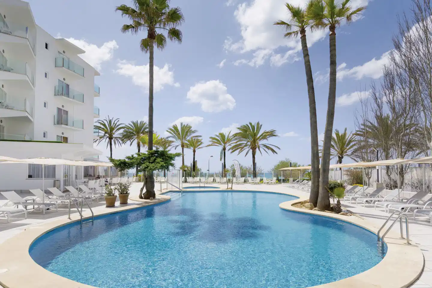 HSM Golden Playa Pool