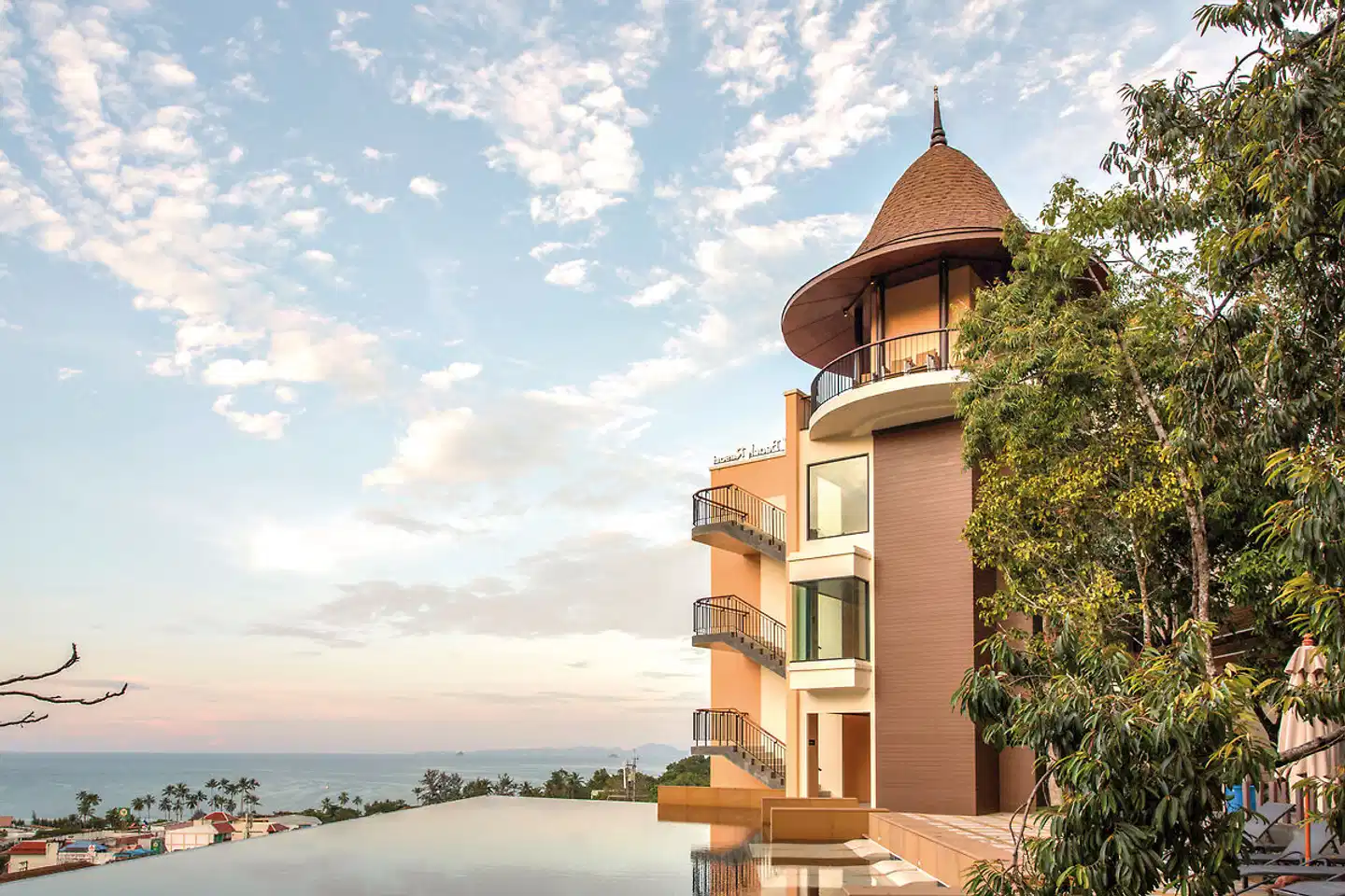 AVANI Ao Nang Cliff Krabi Resort Aussenansicht