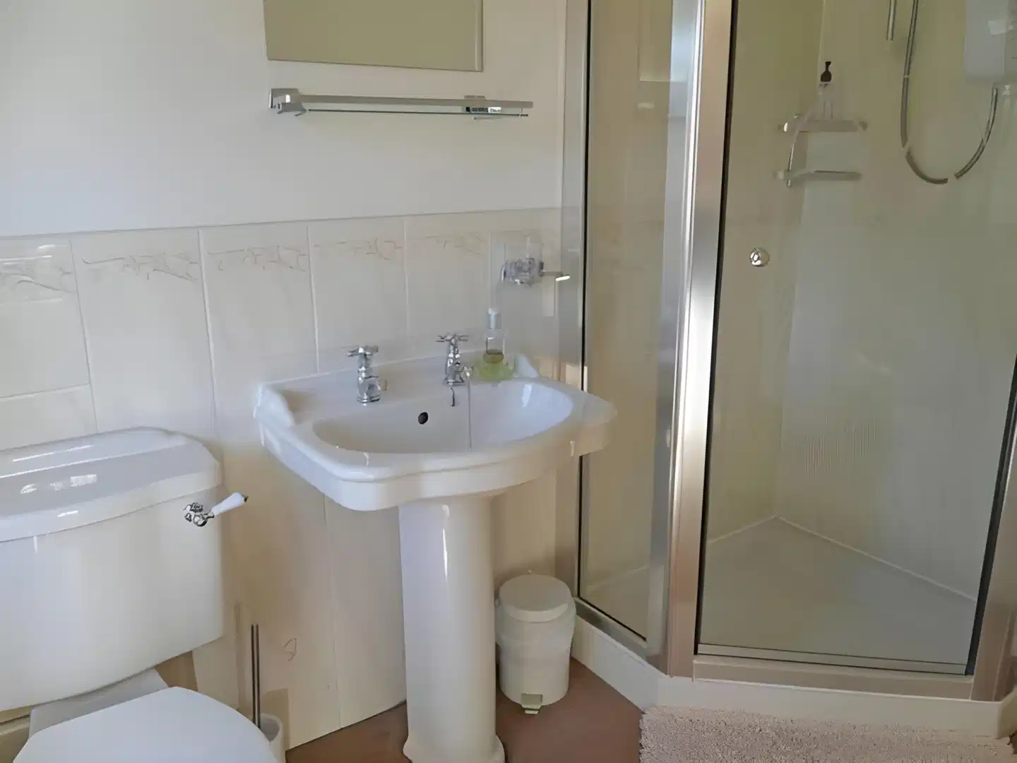 The Hinton Guest House Badezimmer