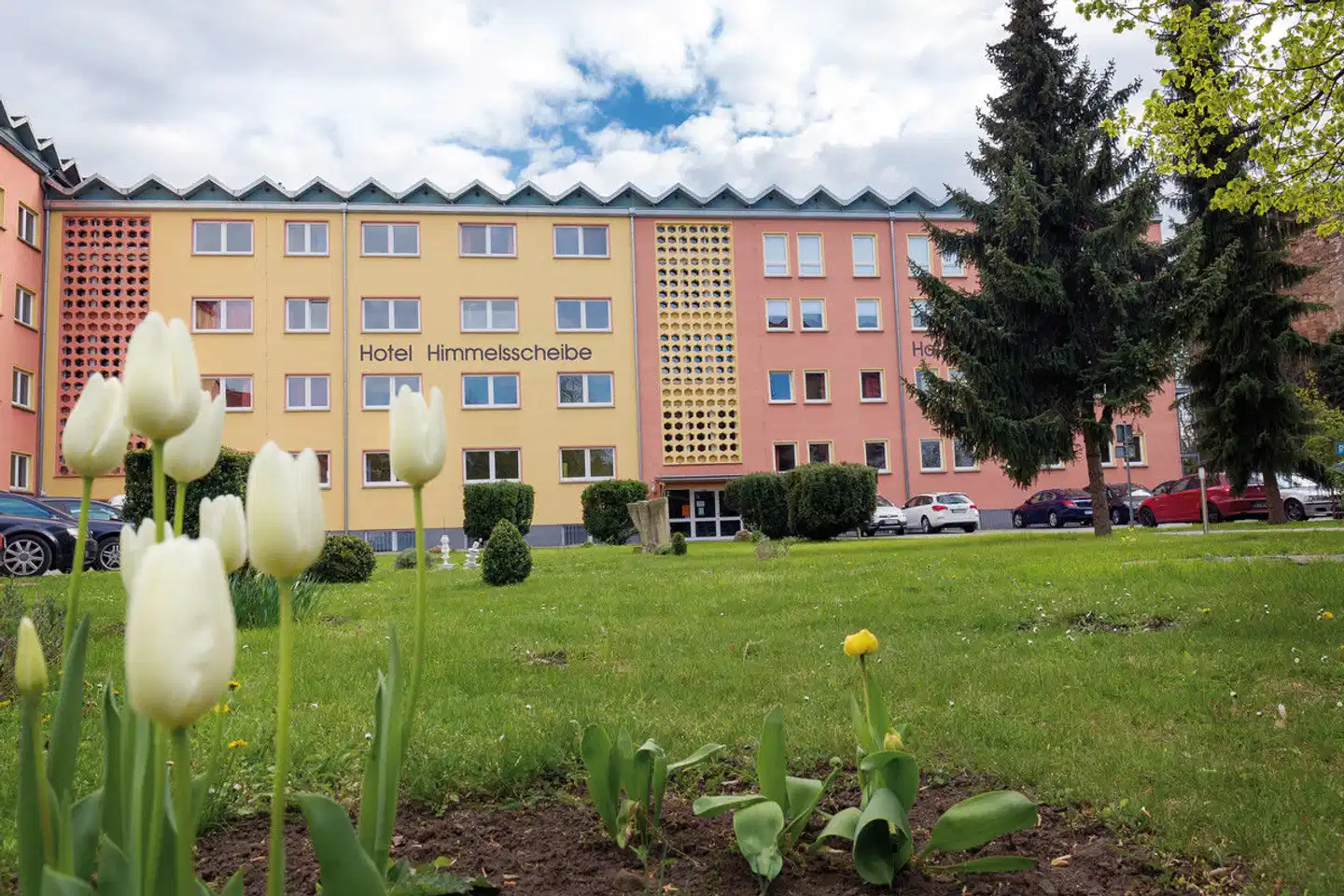 Hotel Himmelsscheibe & Hotel Schloss Nebra Aussenansicht