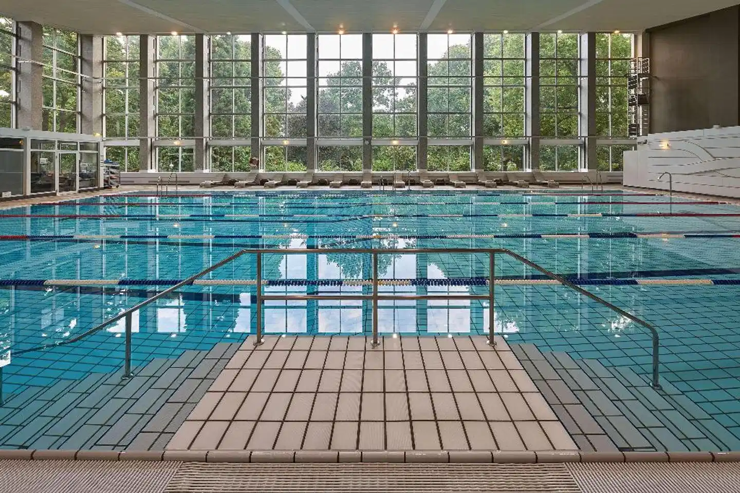 Hilton Frankfurt City Centre Hallenbad