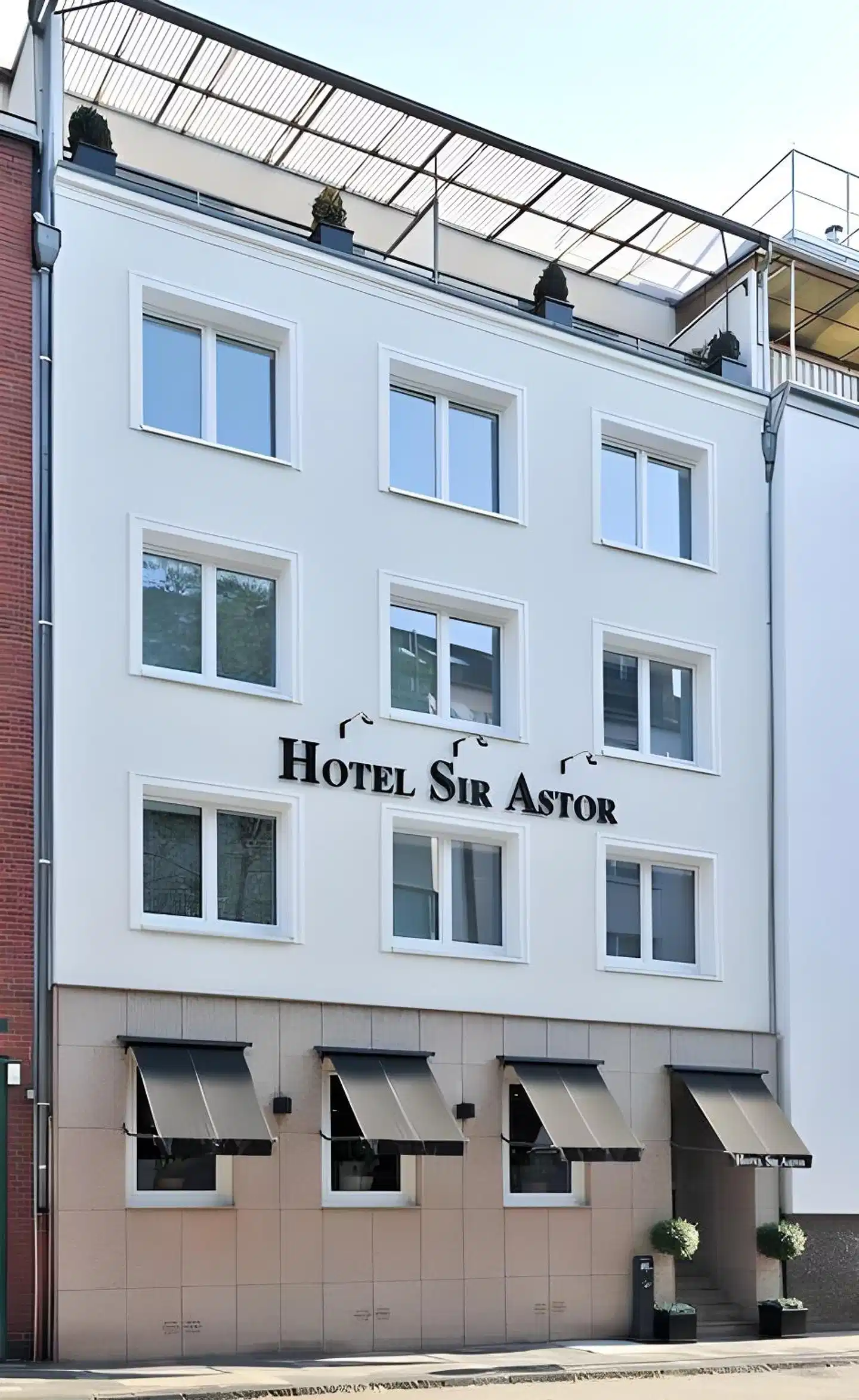 Lady Astor Aussenansicht