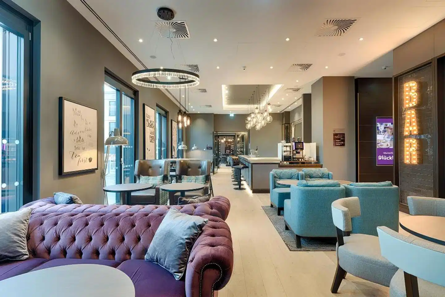 Premier Inn Regensburg City Centre Lobby